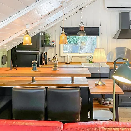 2 Bedroom In *