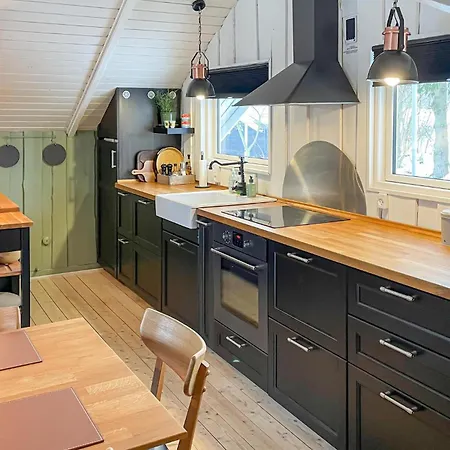 2 Bedroom In * Nordenbro Vesteregn