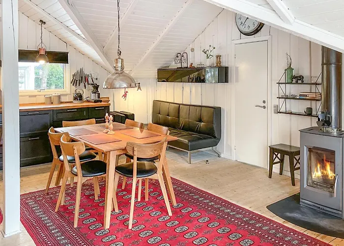 Feriehus 2 Bedroom In Nordenbro Vesteregn